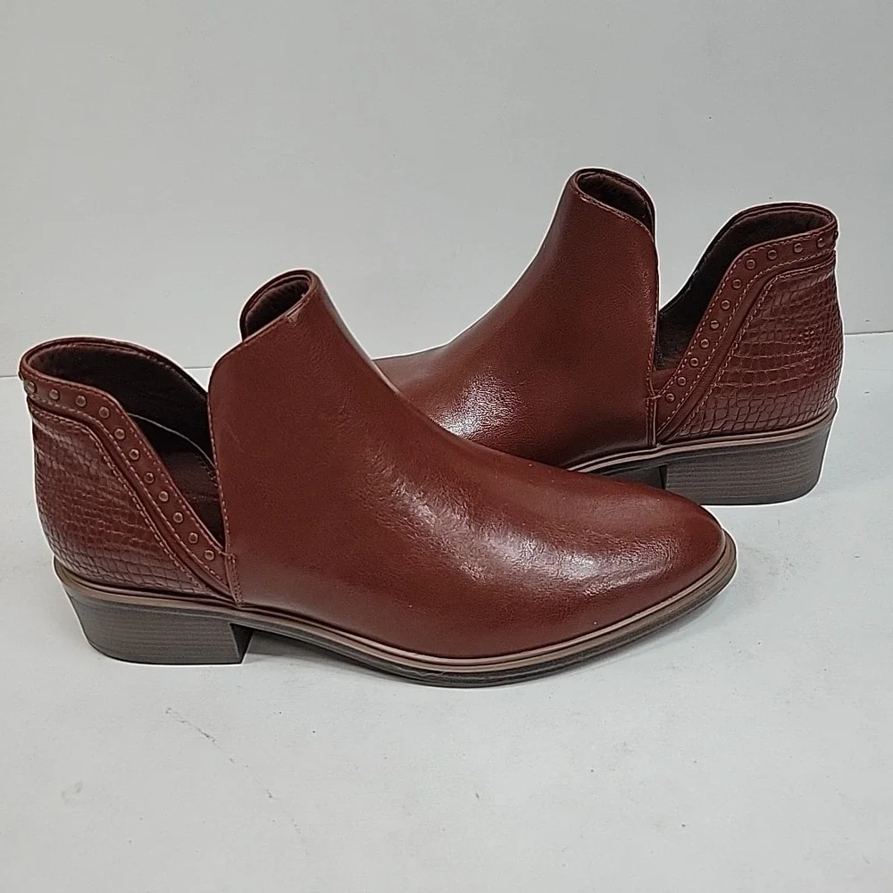 Bear Traps Ankle Boots Womens 9.5M Brown Leather Low Heel Comfort New W/O Box